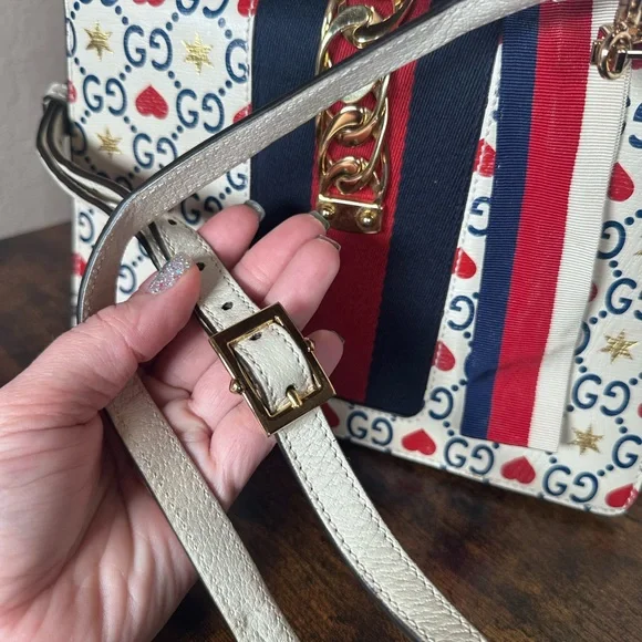 Authentic Limited Edition Gucci White and Red Heart Sylvie